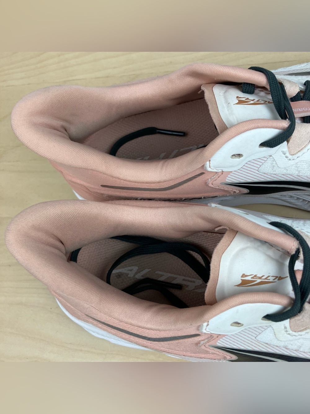 Altra Women’s Size 9.0 Torin 6 White & Pink Athletic Running Shoes - Picture 11 of 12